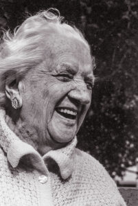 Helen Tatarek Metrovitsch